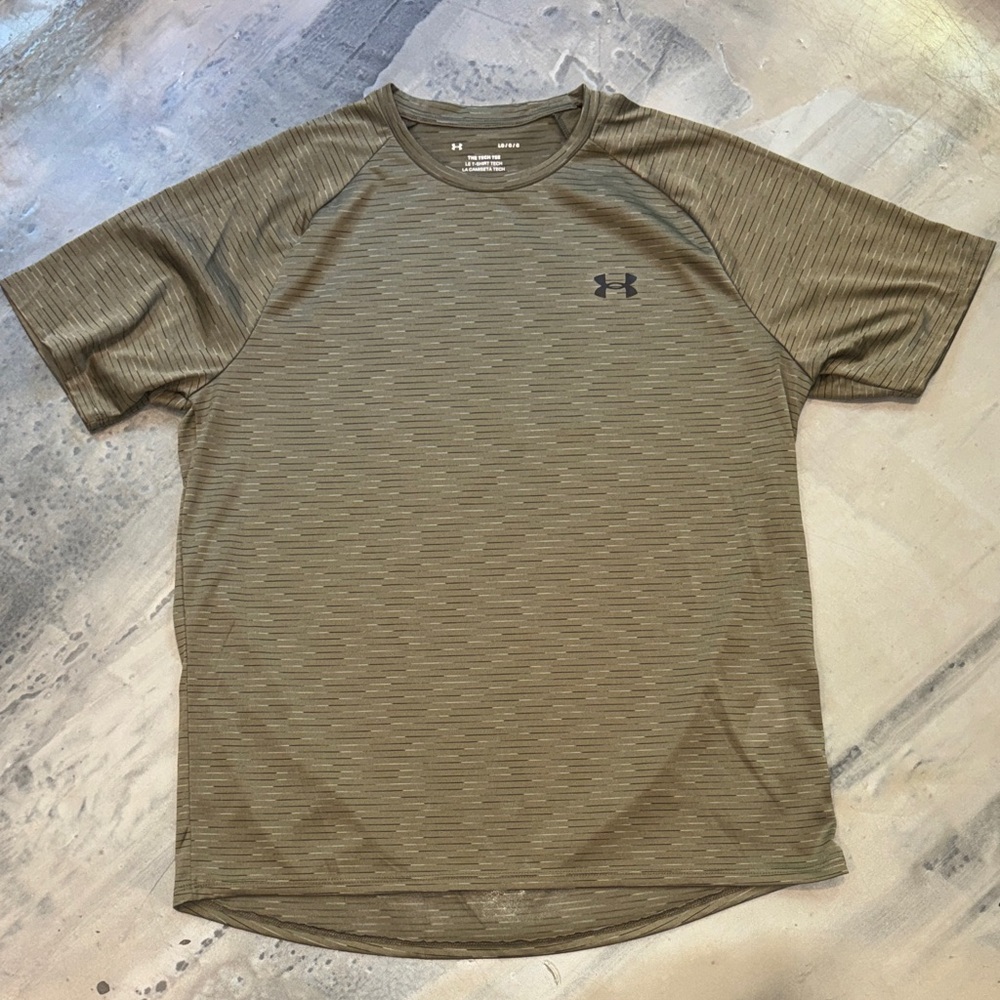 Under Armour Men's Short Sleeve Performance Tee in Olive Green